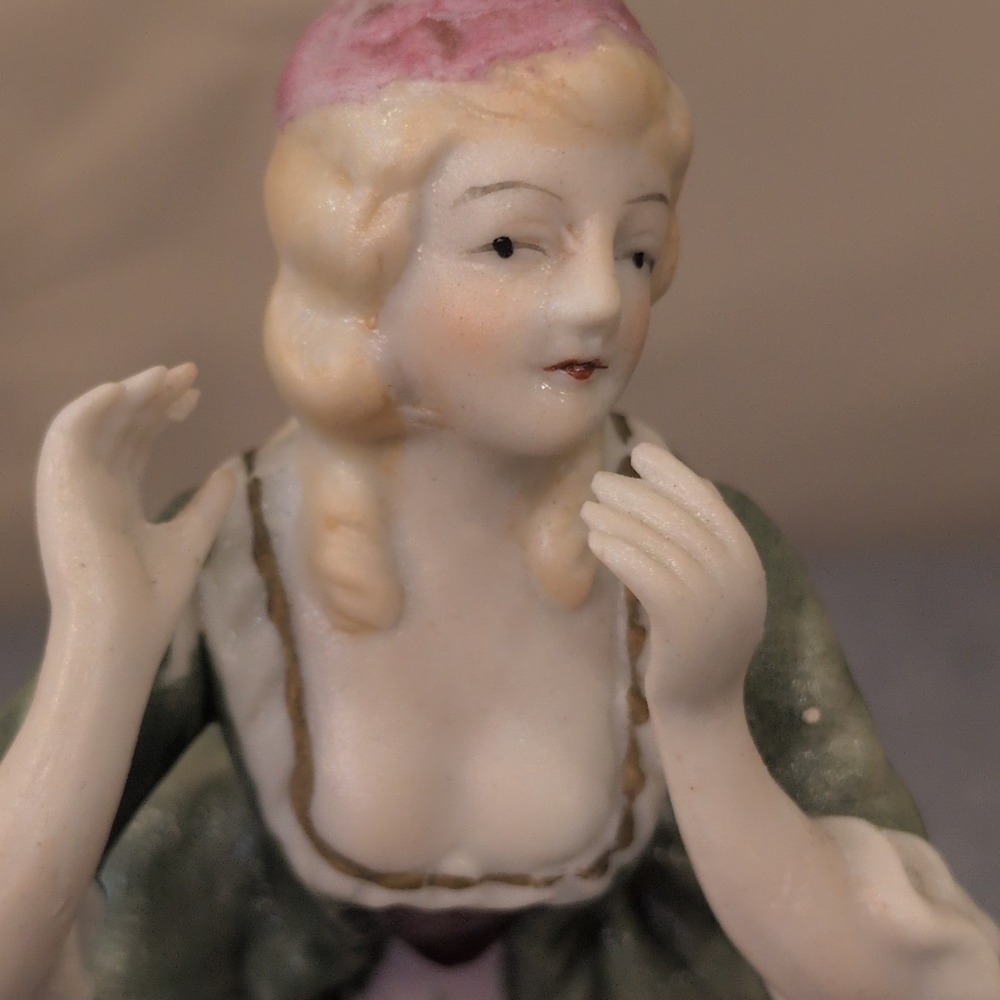 VTG Porcelain Figurine Lady Woman Figurine Produced‎ by Hal-sey Fifth Ave. L & M - Picture 2 of 6